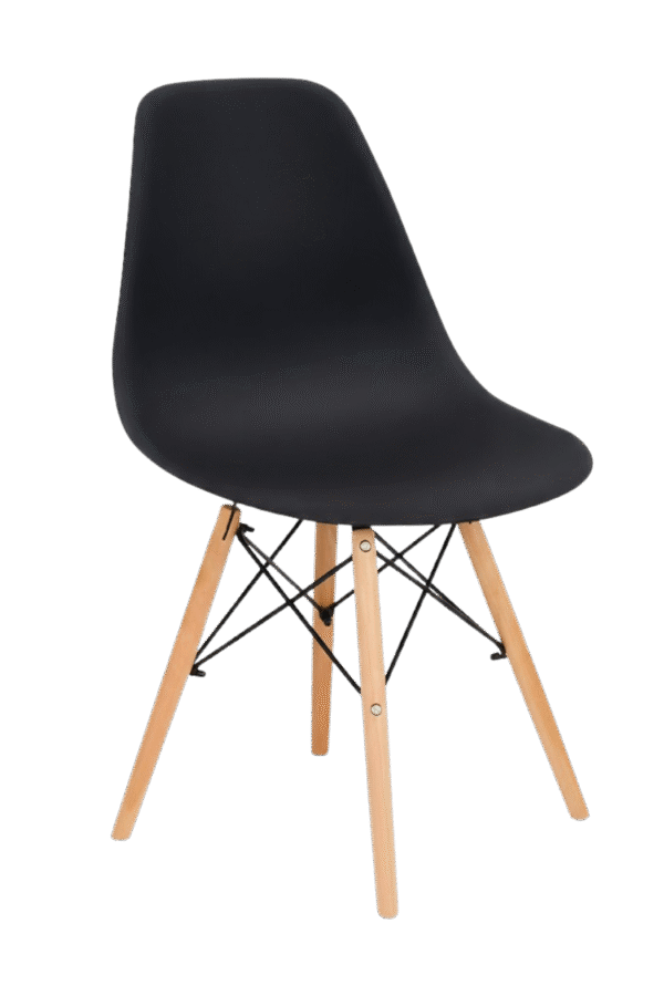 Silla tipo EAMES color negro, de plástico y patas de madera con estructura reforzada